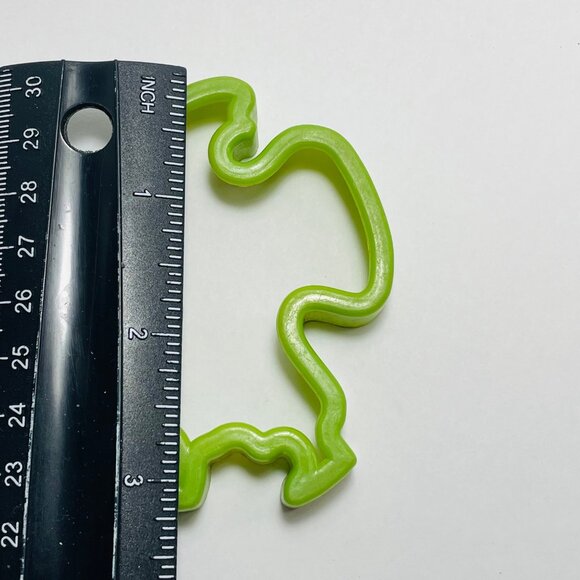 Santa Claus Cookie Cutter Green For Baking &amp; Crafting Adventures Vinage - Picture 3 of 4